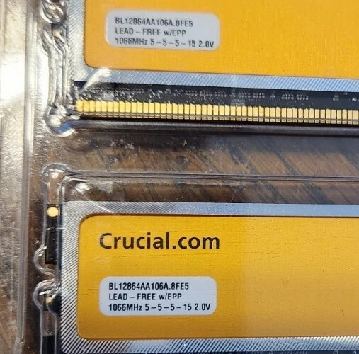 2 Crucial BL12864AA106A.8FE5 Ballistix 1GB DDR2 RAM Double Pack - Image 2 of 4