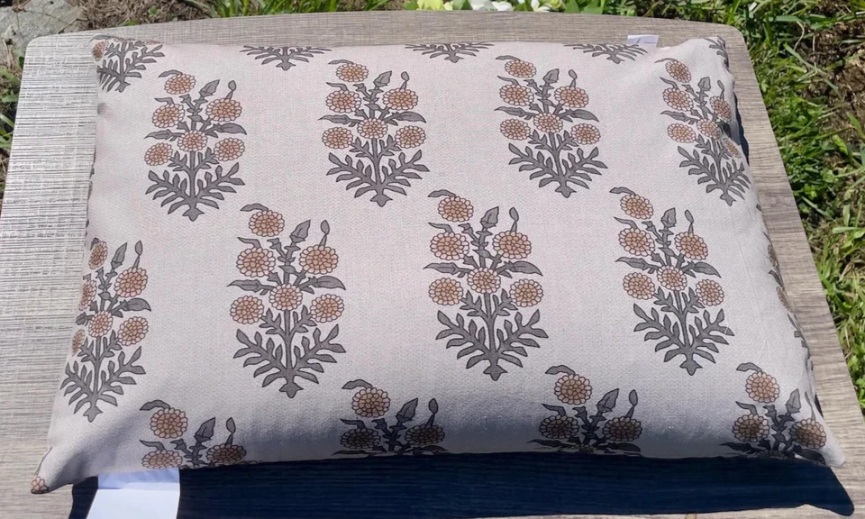 Органическая гречневая подушка ручной работы — нейтральный хлопковый чехол с цветочным рисунком — 3 размера - Изображение 4 из 4