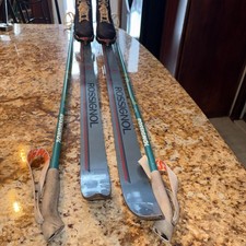 Rossignol Waxless 200 cm Cross Country Skis Bindings, poles, Boots Package!