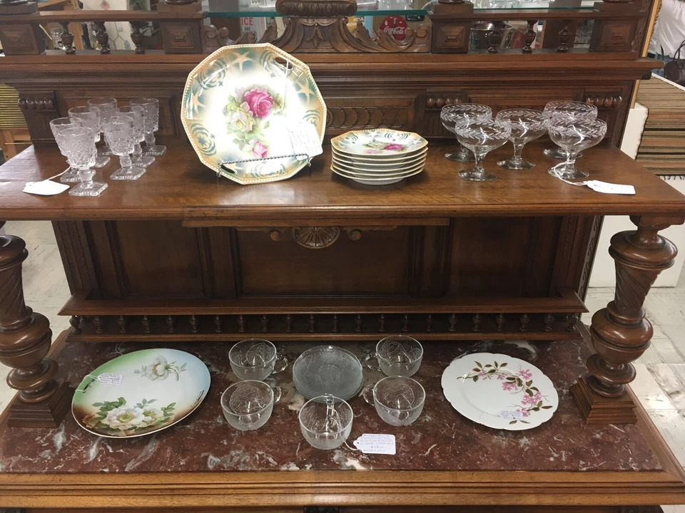 Servidor victoriano francés europeo con tapa de mármol Foto 2 de 4