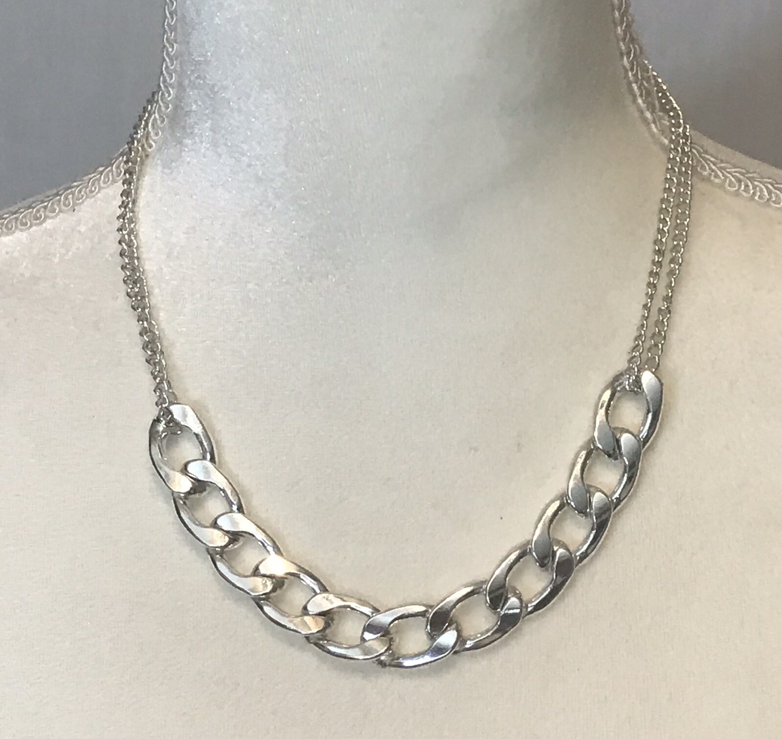 icing 19” silver tone link statement necklace - image 1