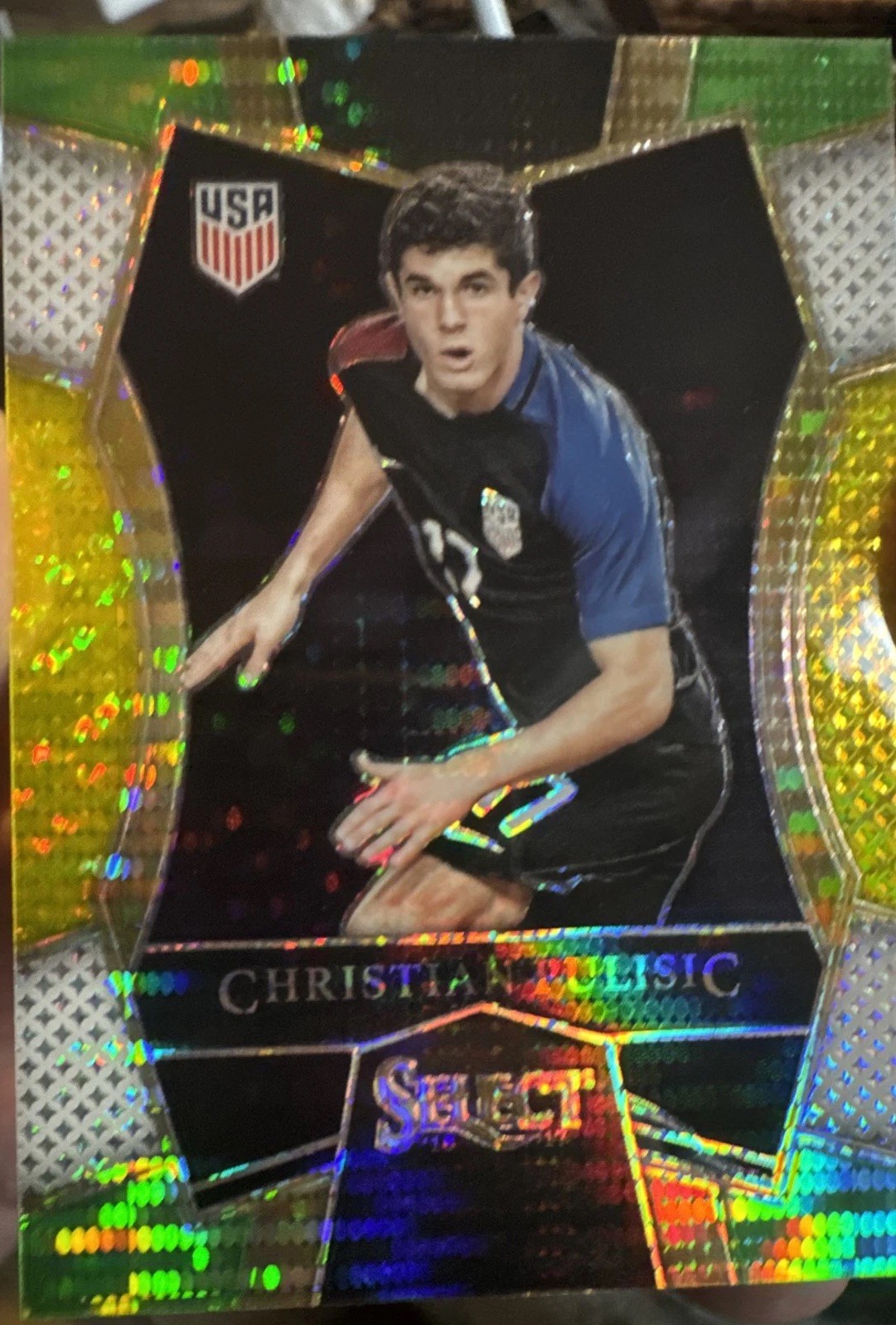 2016-17 Panini Select - Mezzanine Christian Pulisic #150 Multi-Color Prizm (RC)