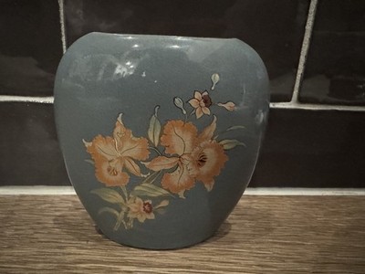Vintage Shaddy Japan Orange Cattleya Orchids Flowers Gold Trim Vase Blue Gray 9 