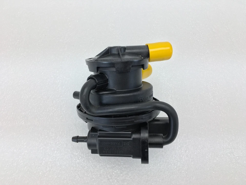 Bomba de detección de fugas Mopar Cirrus Stratus Breeze 1998 04764061 Foto 2 de 4