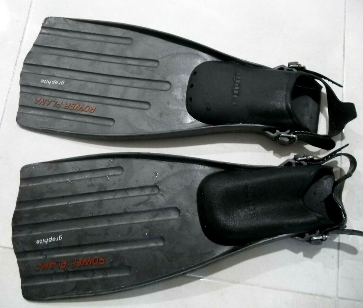 MARES POWER PLANA GRAPHITE SCUBA DIVING FINS SIZE M MADE IN