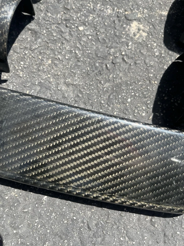 Cubierta de motor de fibra de carbono Gtr Foto 2 de 2