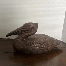 Vtg Handcrafted Red Mill Mfg Pelican Figurine Made Of Pecan Shells & Resin 