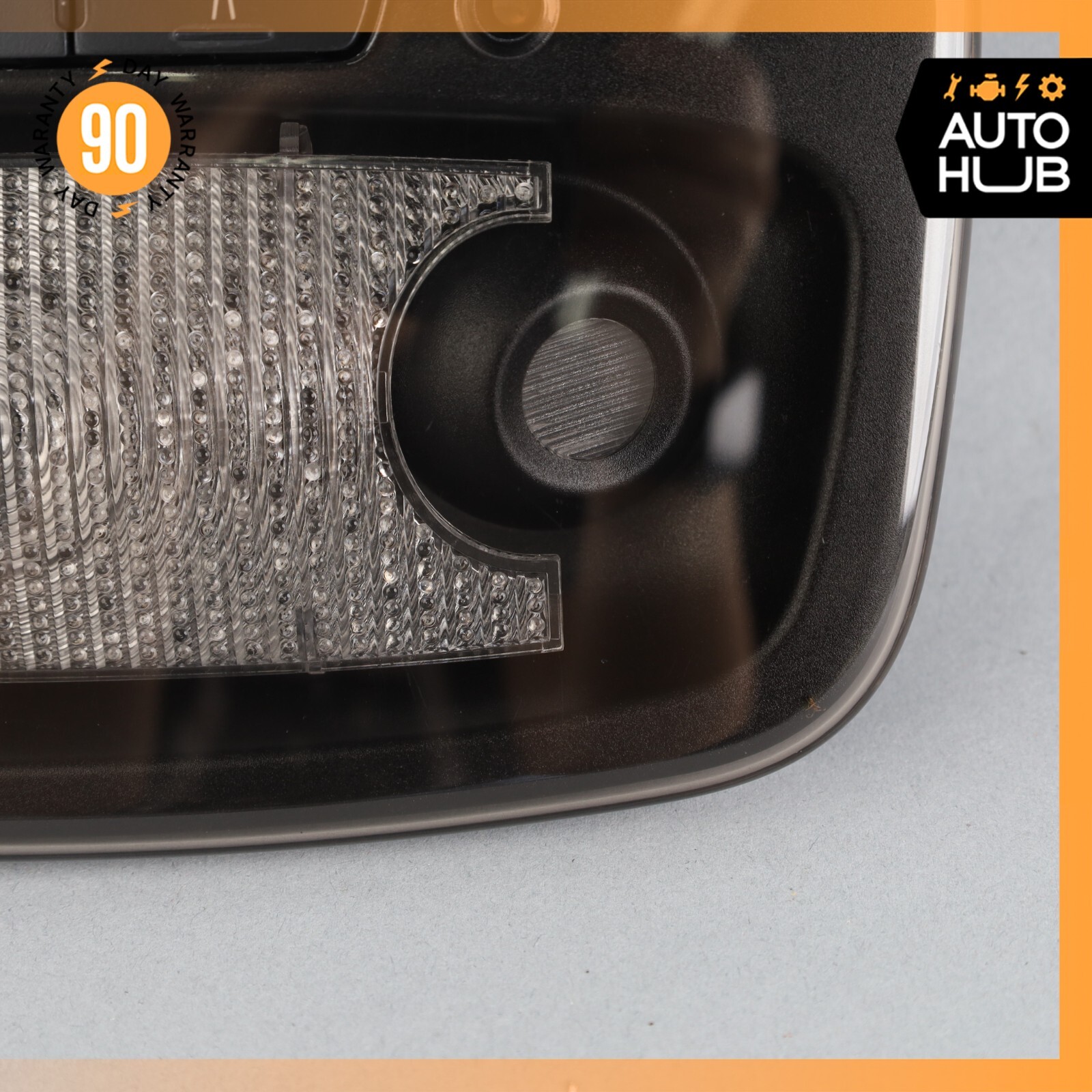 03-19 Maserati Quattroporte M139 Interior Overhead Dome Light Lamp OEM