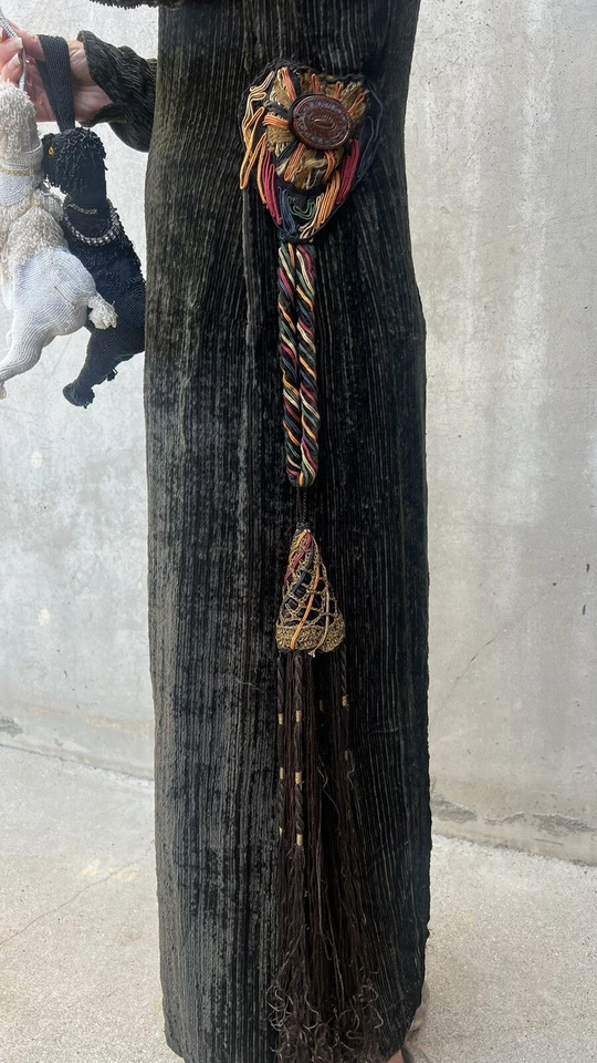 Antiguo Vestido de Terciopelo de Seda con Cordones Era Erté Años 20 Borlas Bordadas Coloridas De Colección Foto 3 de 4