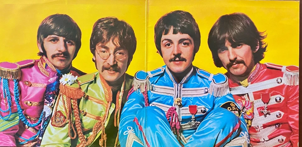 The Beatles Sgt. Pepper's Lonely Hearts Club Band · Lp · 1973, foto 3 di 5