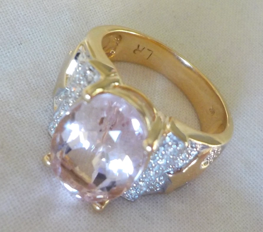Deslumbrante anillo Ransey de diamantes de morganita de oro amarillo de 14 quilates - 8,43 gms, talla 8, 4,60 quilates Foto 2 de 4