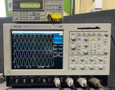 TEKTRONIX TDS7054 DPO 500MHz 5GS/s, 3M SM J2 USB CP2 PW3 ET3 JA