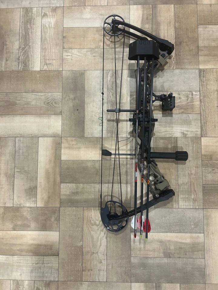 PSE Stinger X Right Hand Compound Bow - Mossy Oak Country Camo - Image 4 of 4
