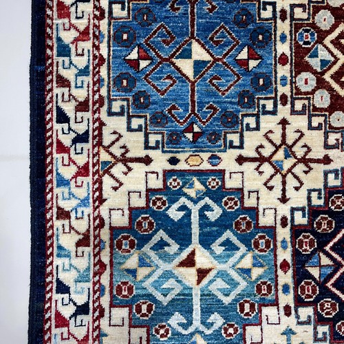 Handmade (4' x 6') Caucasian Tribal Soft Wool Veg Dye Oriental Area Rug - Picture 12 of 15