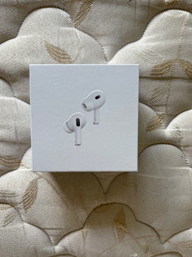 Apple AirPods Pro 2nd Generation 2023 A2968, MagSafe, New, but open box! - Photo 2 sur 5