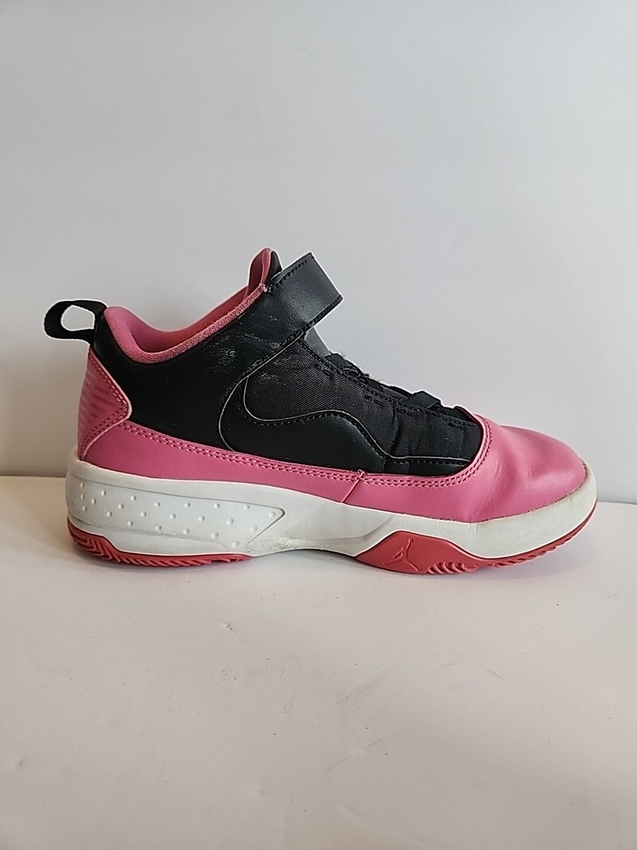 pink jordan max aura 2
