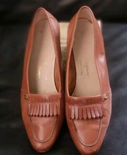 8 Salvatore Ferragamo Boutique Size 8 Brown Vintage Penny Loafer Tassel Heel