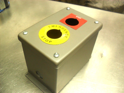 HOFFMAN E2PBX Extra-Deep Pushbutton Enclosure 2PB x 30.5mm, Gray Used ?????