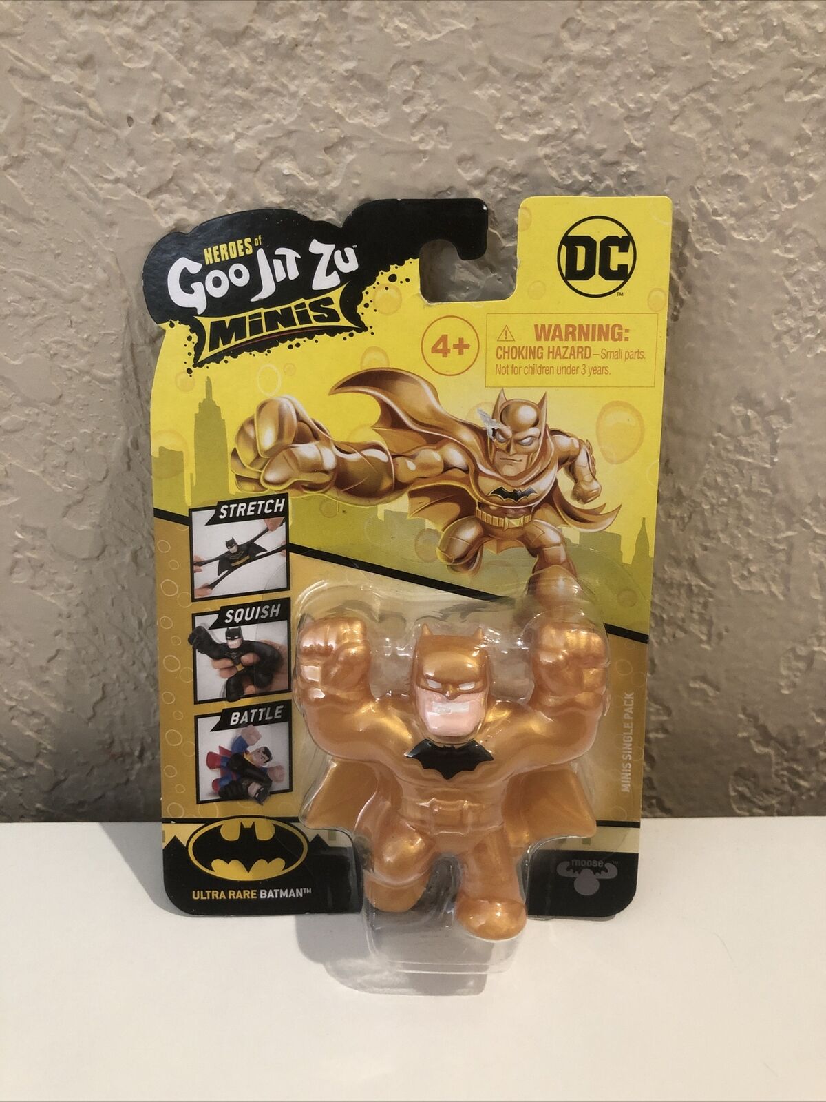 Heroes of Goo Jit Zu Minis DC ULTRA RARE BATMAN GOLD Mini Figure Sealed 