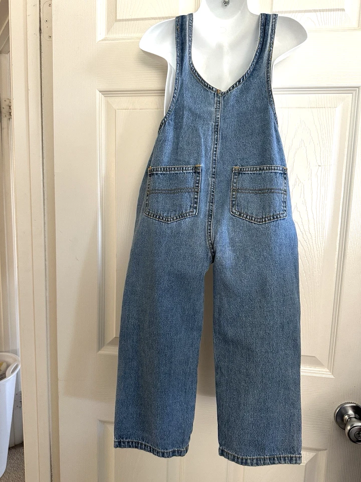 Fisher Price 蓝色牛仔连体裤男女通用男孩女孩尺寸 4T — 第 2/4 张图片