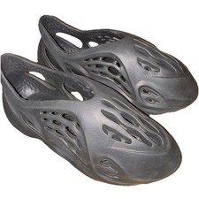 Black Rubber Slip-On Breathable Slippers, Unisex Adults, Closed Toe Casual