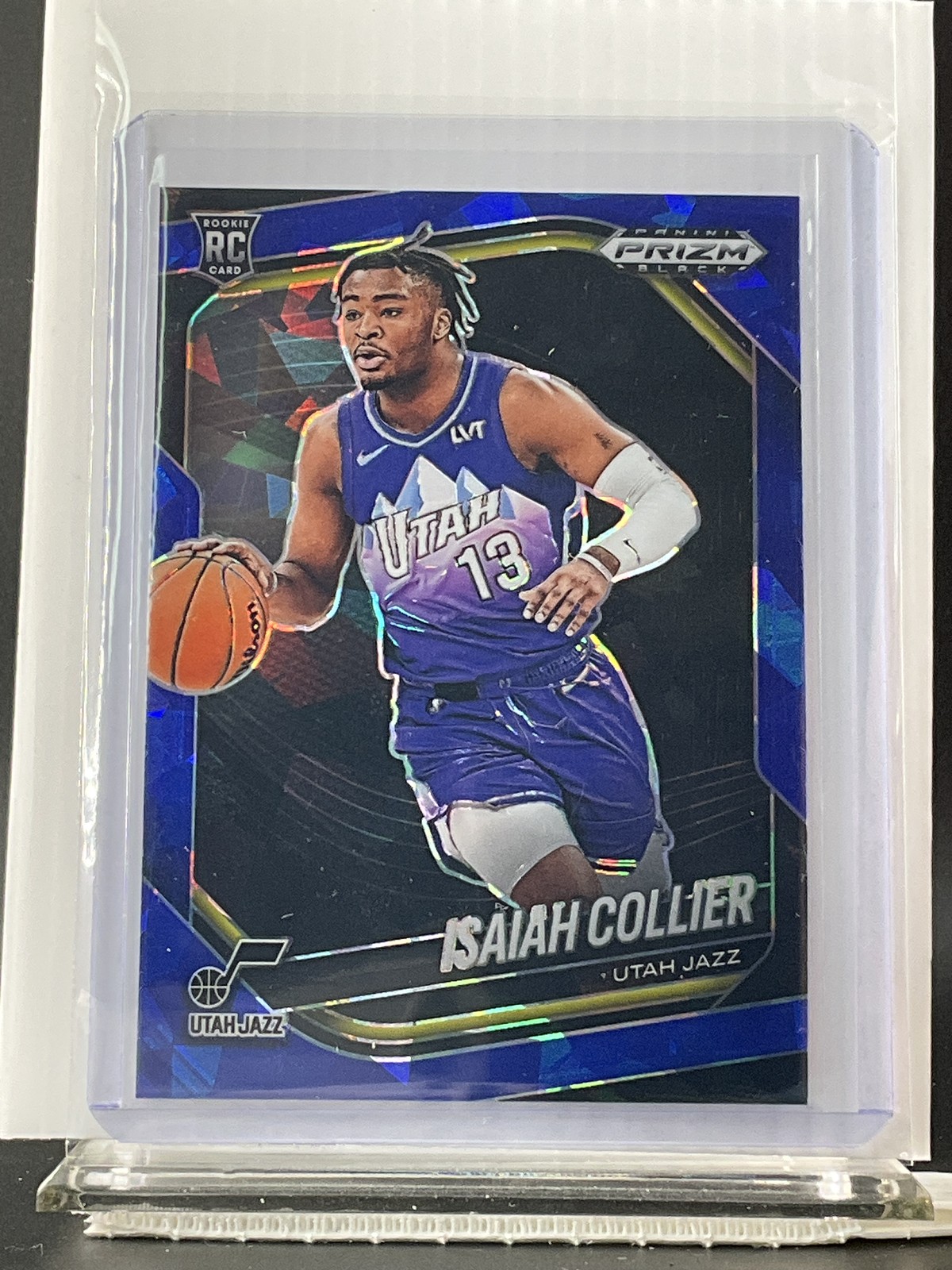 2024-25 Panini Prizm Black #32 Isaiah Collier Blue Ice #/125 -RC - 21918