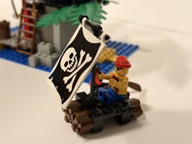 Lego Pirates 1788 Treasure Chest Set, 100% Complete, manual included, no box