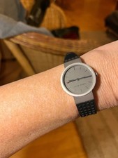 Jacob Jensen Armbanduhr Modell 421 Damen unisex Durchmesser knapp 30 mm