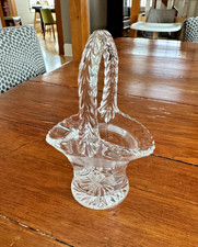 Duncan Miller Etched glass Bridal basket w Rope Design handle. Vintage 5.25 in