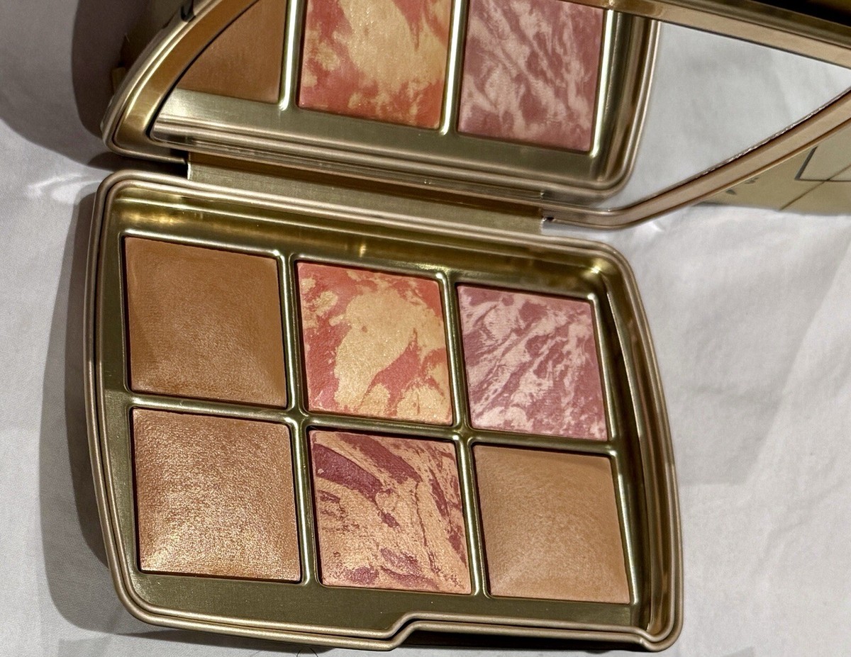 HOURGLASS × BARNEYS NEW YORK フェイスパレット Hourglass Cosmetics