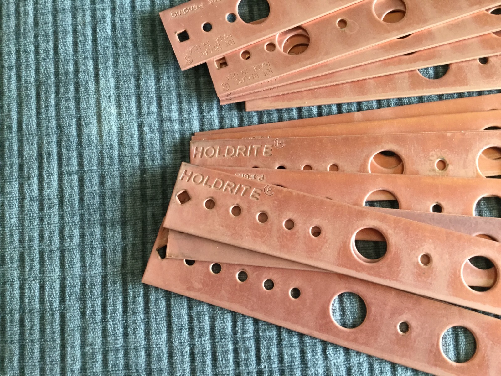 LOT OF 12  HOLDRITE 101-18 COPPER FLAT 18" BRACKET UPC