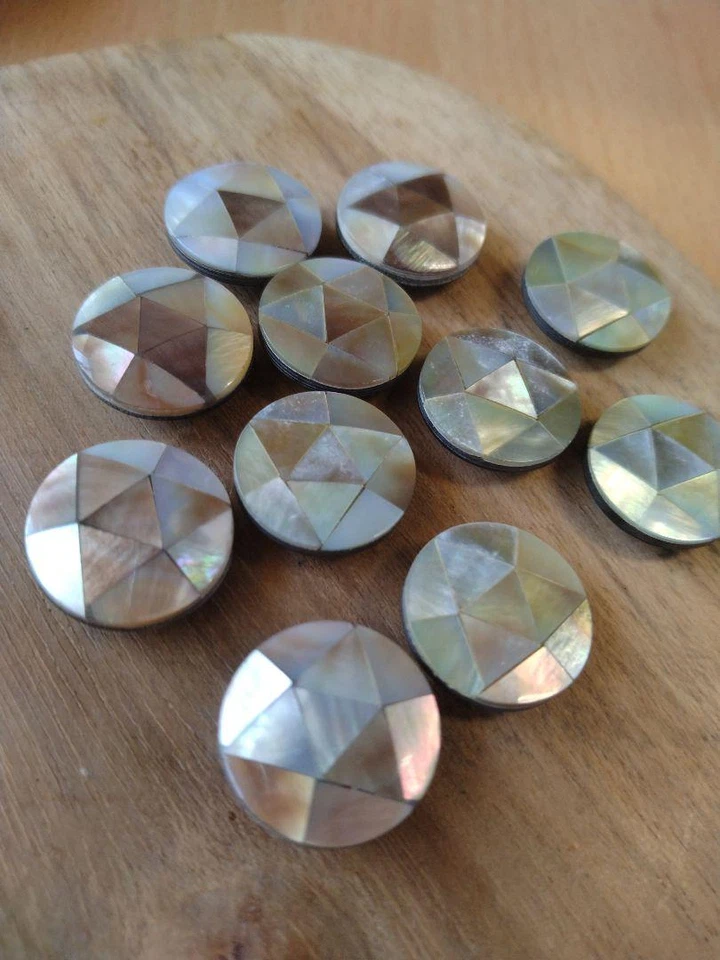 11pcs silver-colored 15mm bundle of shell buttons special vintage buttons shell - Image 4 of 4