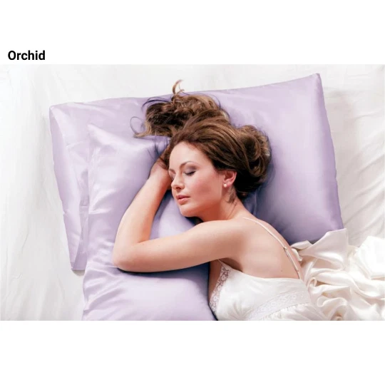 Silk pillow for skin top