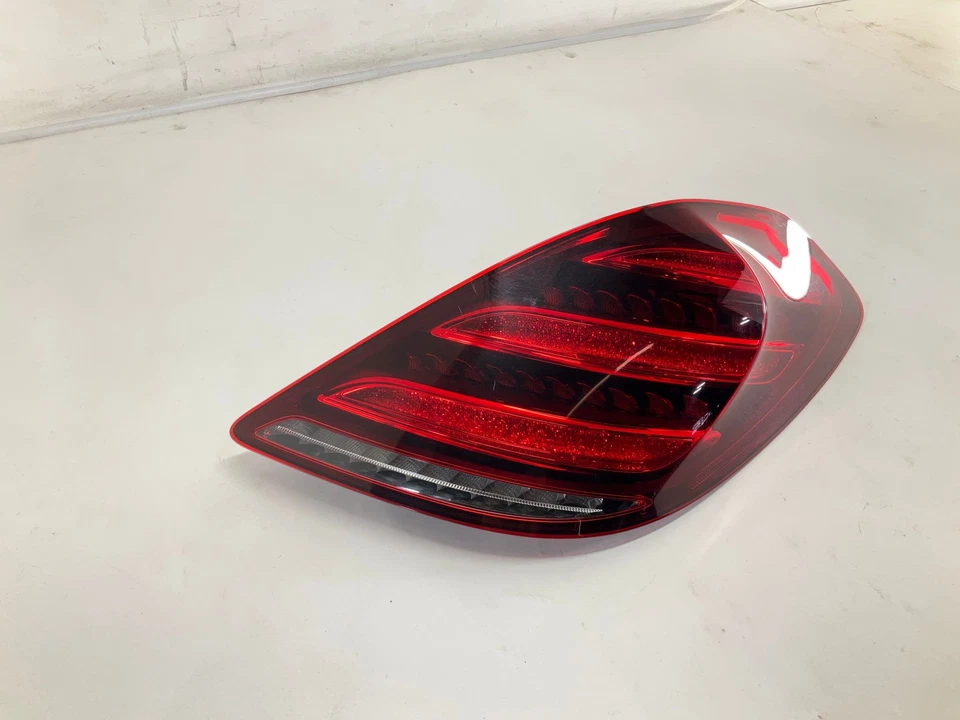 18-20 MERCEDES-BENZ S450 Trunk Lid Right Passenger Tail Light Lamp OEM - Image 3 of 4