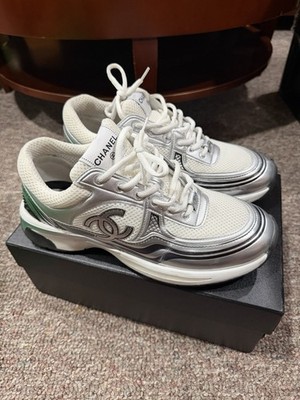 CHANEL Men's CC Logo Trainer Sneaker size 44 white/silver/grey