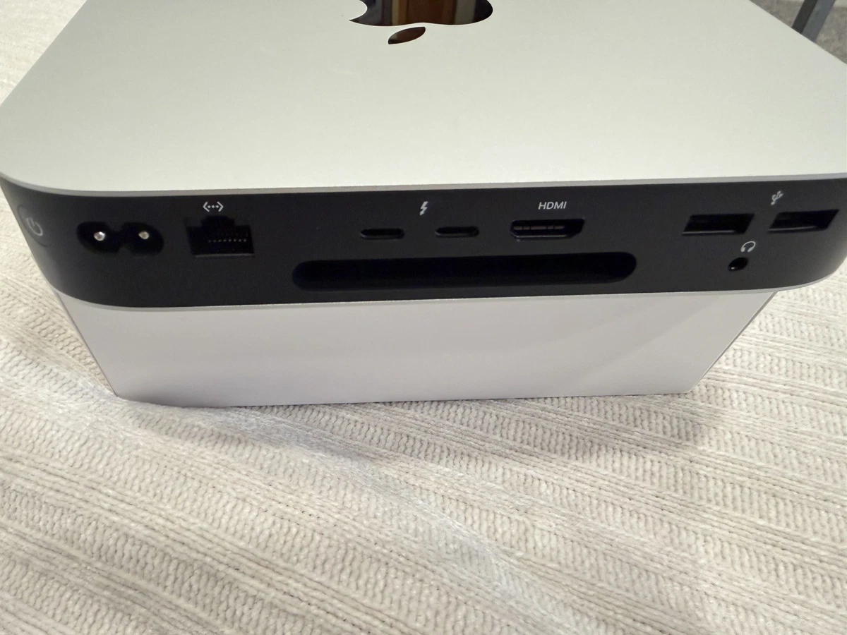 Apple Mac mini 8 GB RAM Apple Desktops 256 GB Hard Drive Capacity