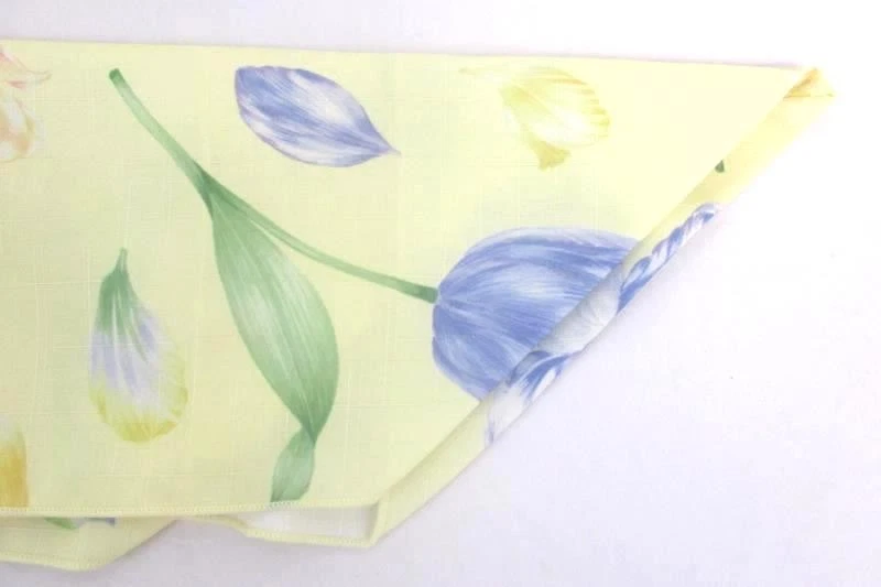 Large Blue Textured Tablecloth & Yellow Floral Runner Set - Lot of 2 - Image 4 of 4