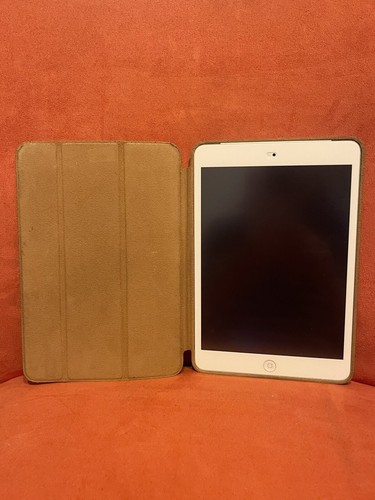 Apple iPad Mini 1st Gen (16GB, WiFi, White/Slate) + Box - Picture 11 of 18