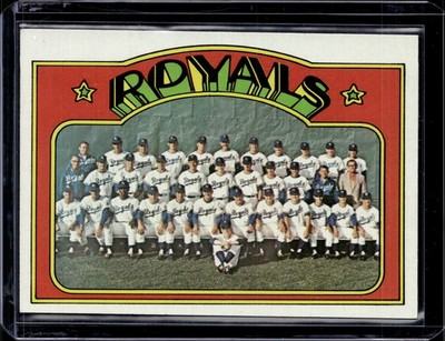 1972 Topps #617 Kansas City Royals Team Card Semi High Number SP NR-MINT