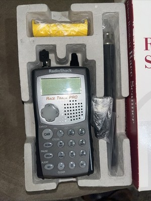 Scanner Radio Shack Pro-2054 + antenne, support et alimentation 13,8 V