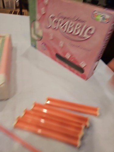 Designer's Edition Scrabble Crossword Game Pink Rotating Toys R Us 2008 Hasbro - Picture 9 of 22
