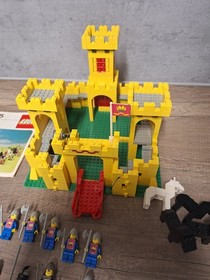 Vintage Lego Castle Set 375 Yellow Castle complete in original box 1978 RARE!