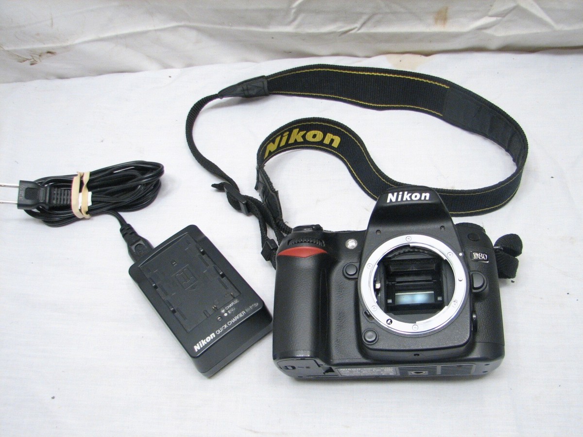 Nikon D80 Digital SLR Camera Body DSLR Megapixel D 80