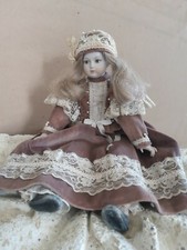 Bambola d’epoca di porcellana - Bambola di porcellana vintage