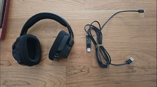 Logitech G533 Wireless Gaming Headset Black headset/charging cord/dongle