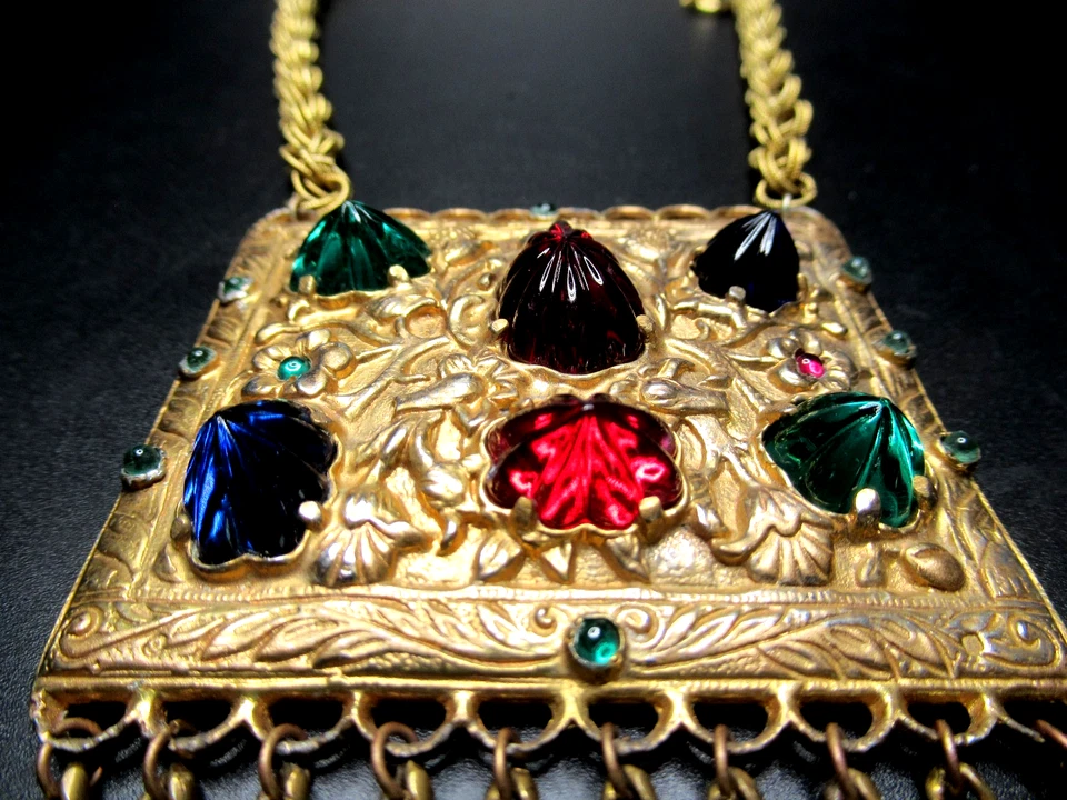 HATTIE CARNEGIE HC Mark Mogul Fruit Salad High Dome Molded Glass Necklace RARE! - Image 3 of 4