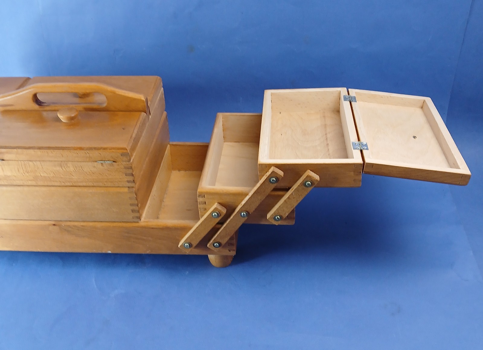 VTG Wood Accordion Sewing Box On Legs  Handle Fold Out/Romania 18.5x12x9