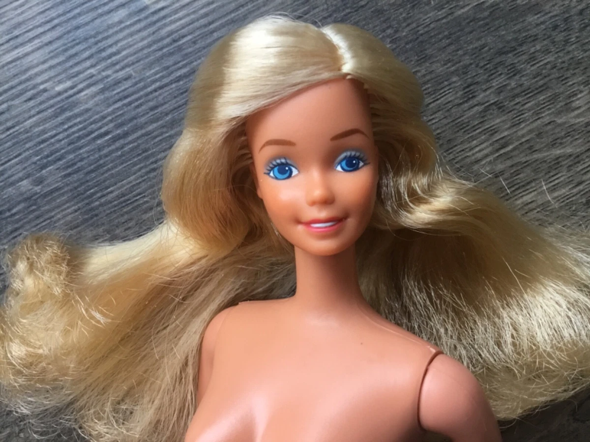 1970 Beautiful Rare Vintage Barbie Doll