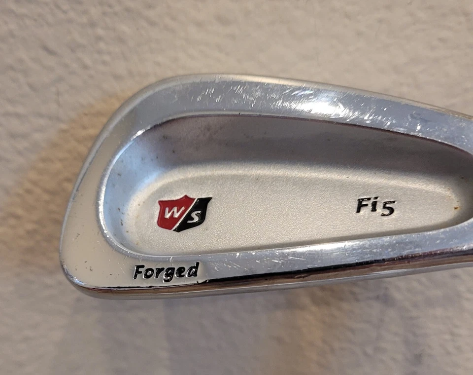 Hierro forjado Wilson Staff Fi5 6 con eje de acero rígido estriado para hombre diestro Foto 3 de 4
