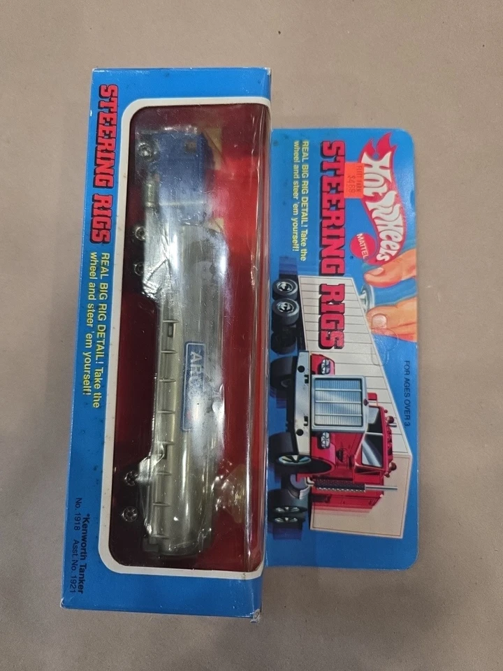 Plataformas de dirección Hot Wheels 1980 #1918 Kenworth Arco cisterna ¡selladas sin perforar! Foto 4 de 4